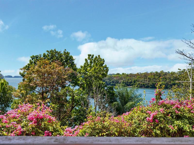 Gone Fishing Panama Resort ボカ・チカ エクステリア 写真