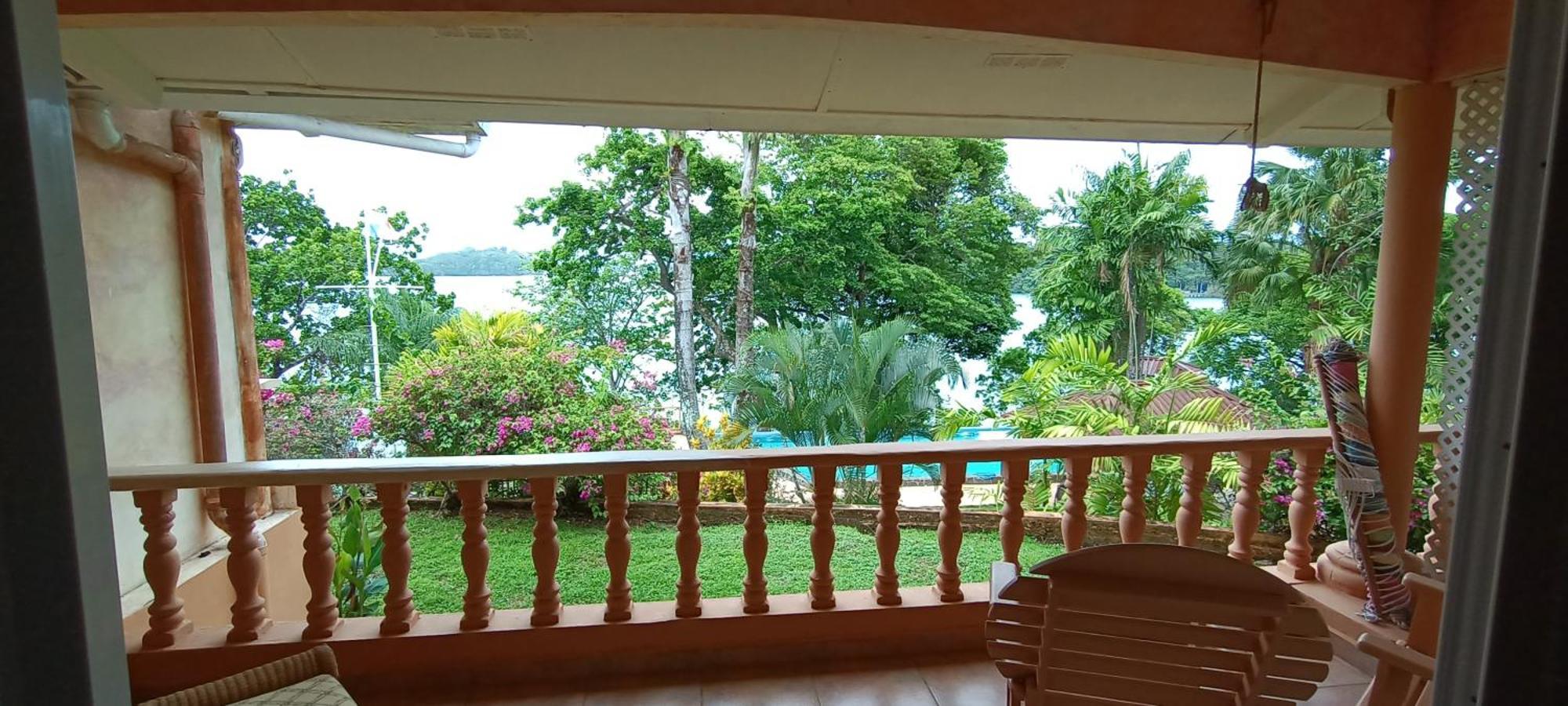 Gone Fishing Panama Resort ボカ・チカ エクステリア 写真